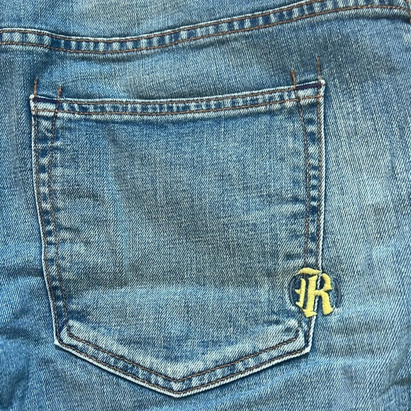 Rich & Skinny Jean Shorts - Picture 3 of 9